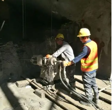 平昌水下抗分散灌浆料特点 水下不分散注浆料介绍